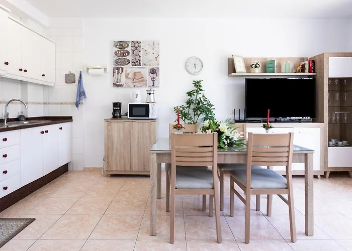 Deluxe 2 アパート *